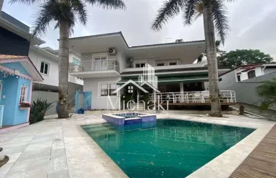 Condomínio arujazinho i, ii e iii - casa alto padrão com 3 suítes condomínio fechado