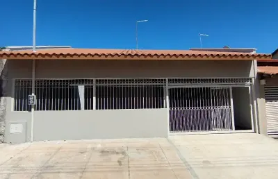 Casa com 3 quartos à venda na Avenida Parque Atheneu, 567, Parque Atheneu, Goiânia