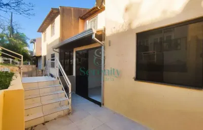 Casa com 3 dormitorios para alugar, 57 m2 por r$ 1.300/mes - jardim tokio - londrina/pr