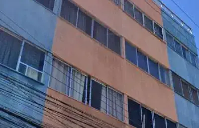 Apartamento com 1 dormitório para alugar, 50 m² por r$ 3.095,00/ano - centro - cabo frio/rj