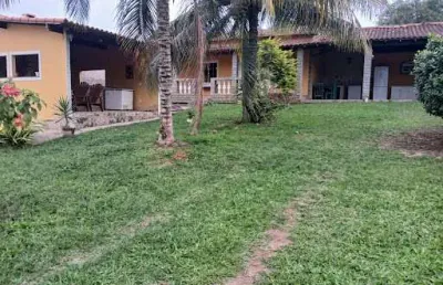 Casa com 1 dormitório para alugar, 200 m² - sapeatiba mirim - iguaba grande/rj