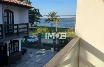 Apartamento em frente a lagoa com dois quartos no balneário