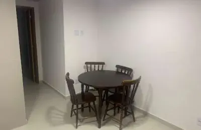 Apartamento com 1 dormitório para alugar, 70 m² por r$ 2.550,00/ano - flamboyant - cabo frio/rj