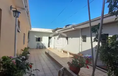 Casa à venda no bairro santa rosália em poços de caldas/mg