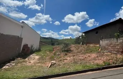 Terreno à venda no bairro centro em bandeira do sul/mg