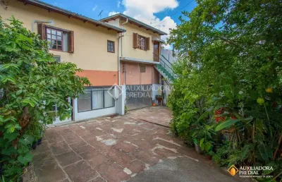 Casa em condomínio fechado com 2 quartos à venda na rua professor ivo corseuil, 496, petrópolis, porto alegre, 130 m2 por r$ 1.449.000
