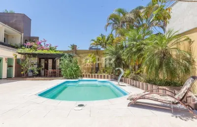 Casa com 7 quartos à venda na rua valdir müller, 988, caiobá, matinhos, 300 m2 por r$ 3.150.000