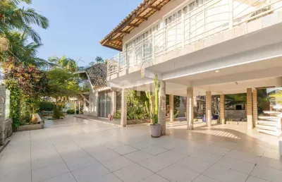 Casa com 3 quartos à venda na rua das rosas, 130, balneário flórida, matinhos, 280 m2 por r$ 2.600.000