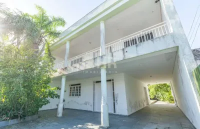 Casa com 4 quartos à venda na rua espanha, 70, praia grande, matinhos, 220 m2 por r$ 1.180.000
