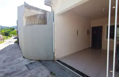 Casa com 2 quartos à venda na rua francisco beltrão, 600, tabuleiro, matinhos, 56 m2 por r$ 270.000