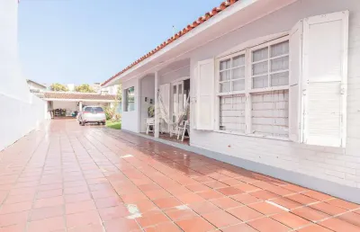 Casa com 3 quartos à venda na rua valdir müller, 1556, centro, matinhos, 120 m2 por r$ 1.100.000
