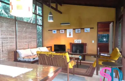 Casa em estilo rústico, com vista mar, para venda ou locação, na praia do prumurim, em ubatuba sp