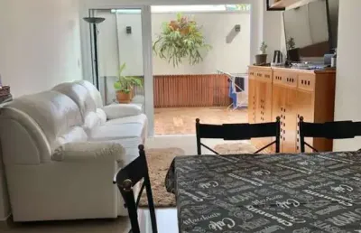 Conforto e conveniência no centro de ubatuba: apartamento 2 dormitórios, garden