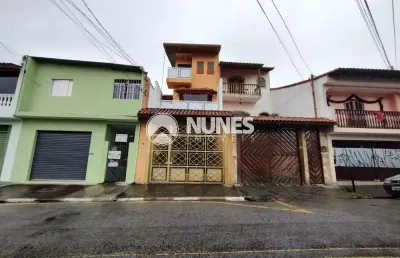 Excelente sobrado no jardim das flores  de 03 dormitórios.