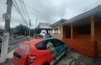 Casa para fins comerciais ou residencial no bairro do km 18