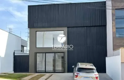 Galpão à venda no são lucas em varginha com 230m² de área construída.
