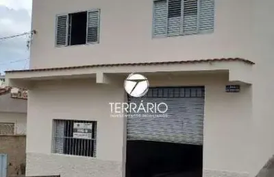 Casa à venda no jardim europa em varginha com 3 quartos, 1 suíte, 2 banheiros e 7 vagas