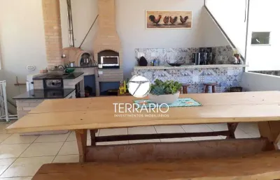 Casa à venda no cidade nova em varginha com 6 quartos, 2 suítes, churrasqueira, 3 banheiros e 6 vagas