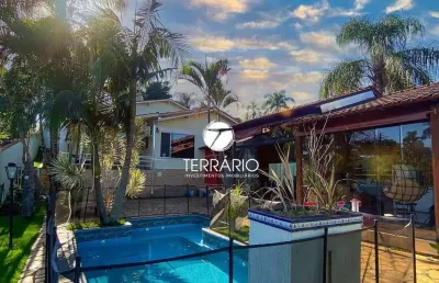 Casa à venda no lagamar em varginha com piscina, churrasqueira, 4 quartos e 2 suítes em condomínio fechado.
