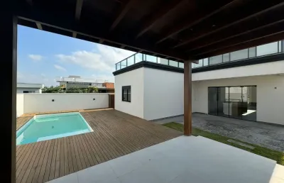 Casa em condomínio fechado com 4 quartos à venda na Rua José Francisco Bernardes, 2134, Centro, Camboriú