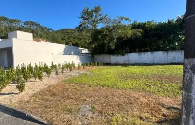 Terreno à venda na Rua Osvaldo Minella, Cedro, Camboriú