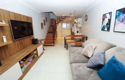 Casa com 2 quartos à venda na Rua Bagdá, 145, Santa Regina, Camboriú