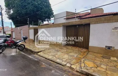 Casa de 3 quartos, 230m² no bairro coroa do meio, em aracaju