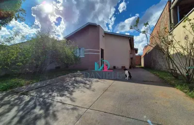 Casa térrea com 3 dormitórios localizada no condomínio sollaris.