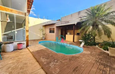 Casa com 3 quartos à venda no Jardim das Flores, Araraquara 