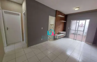 Casa térrea com 2 dormitórios localizada no condomínio villaggio do sol.