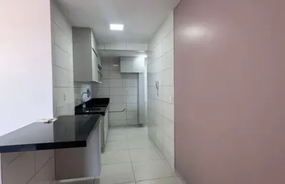 Apartamento com 3 quartos, sendo uma suíte na praia do bessa