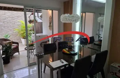 Imperdível oportunidade de adquirir uma casa em condomínio na freguesia (jacarepaguá), rio de janeiro-rj - 3 quartos, 1 suíte, 1 sala, 3 banheiros, 2 vagas de garagem, 148m²!