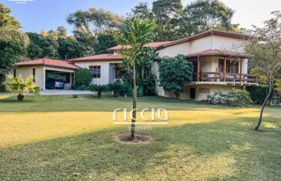 Casa terrea condominio quinta das flores, 3.140 m² de terreno plano, 4 dormitórios