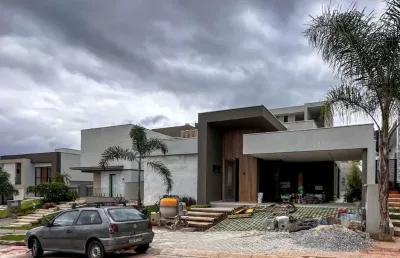 Casa térrea em construção com 3 suítes, 240 m² a.c, 451 m² terreno - urbanova