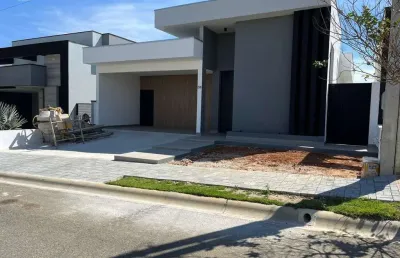 Casa em condomínio fechado com 3 quartos à venda no Parque Residencial Maria Elmira, Caçapava 