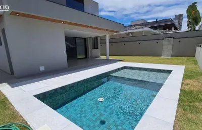 Sobrado novo com 3 suítes, área gourmet e churrasqueira