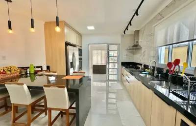 Linda casa em condomínio no jardim das colinas são josé dos campos