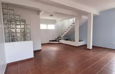 Lindo sobrado com 3 dormitórios no jardim colorado em são josé dos campos