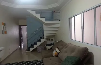 Sobrado com 3 dormitórios no vista linda em são josé dos campos