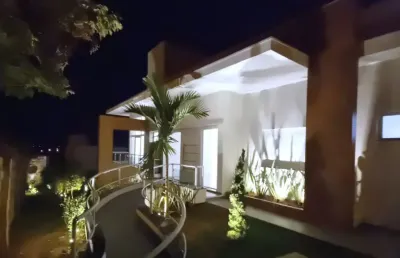 Linda casa localizada no condomínio terras de itaici. 4.600m². quadra de tênis