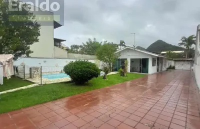 Casa com 2 quartos à venda na Rua Valdir Müller, 425, Caiobá, Matinhos