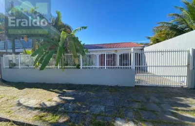 Casa com 3 quartos à venda na Rua Juscelino Kubitschek, Pontal do , Ipanema, Pontal do Paraná