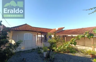 Casa com 2 quartos à venda na Rua Dr. Benedito Amorim, 722, Balneário Gaivotas, Matinhos