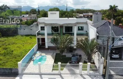 Casa com 4 quartos à venda na Avenida Beira Mar, 717, Balneário Gaivotas, Matinhos