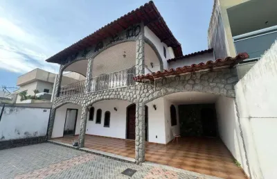 Casa à venda em itaboraí, centro, com 5 quartos, 400m²