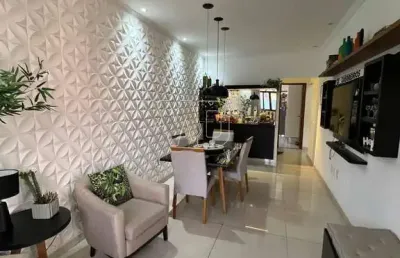 Casa reformada, possui  4 quartos/2suítes em  itaboraí - rj