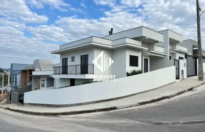 Casa de esquina com 3 quartos, suíte e quintal - 104m² construídos por  r$749.999.90