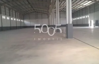 Galpão industrial disponível para locação com 5000m² de área construída em uma área total de 28000m²