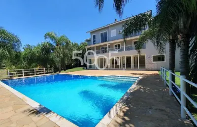 Casa para locação no condomínio village castelo, com 400m² de construção e 1500m² de área total, próximo ao parque da cacau show, cacau park