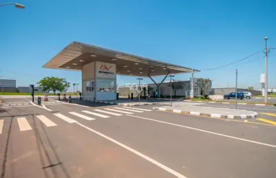 Galpão industrial novo para alugar, com 1.054m² de área construída, e 1.000m² de área total.